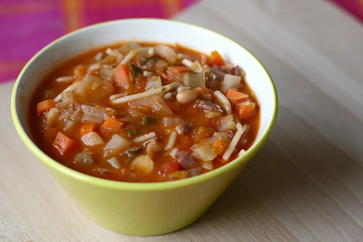 토마토 미네스트로네